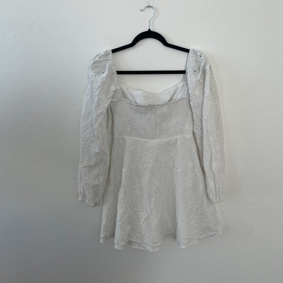 ⭐️ Barrera Eyelet Cottage Coquette Girly Classy Classic Picnic Chic Mini Dress - Picture 7 of 8